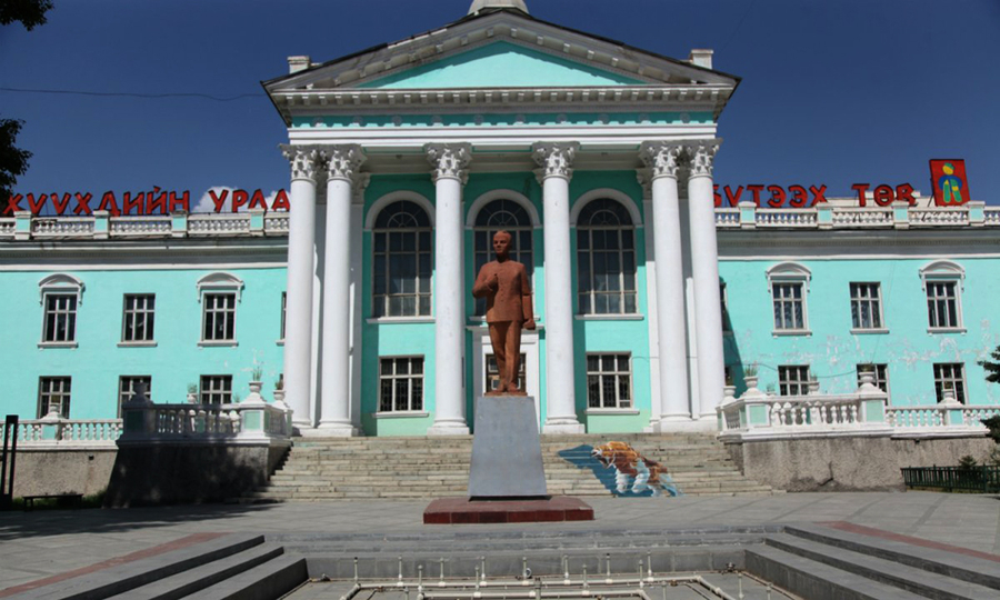 Ш.Төмөрбаатар: Ашиглалтын шаардлага хангахгүй болсон барилгад хүүхдүүдийг хичээллүүлэх нь өөрөө хууль зөрчсөн үйлдэл