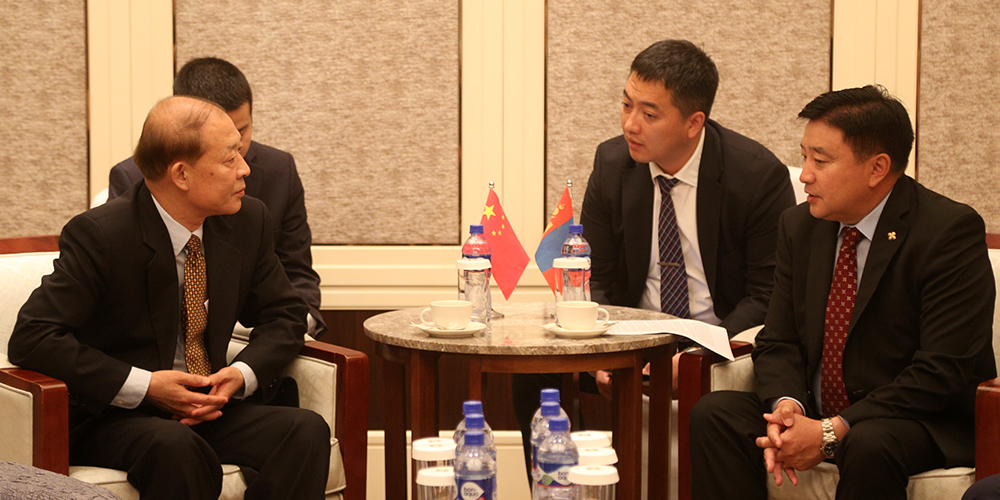 Хотын дарга Бээжин хотын төлөөлөгчдийг хүлээн авч уулзлаа