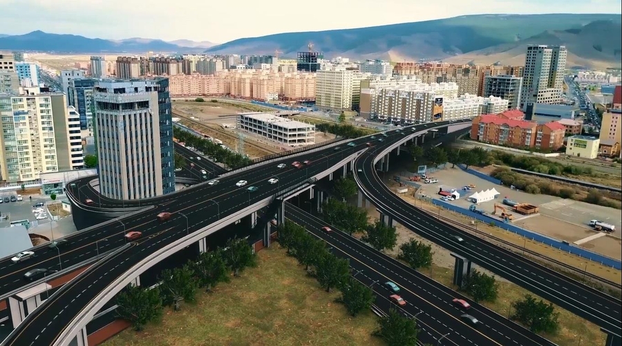 Гүүрэн гарц барихтай холбоотойгоор зам хаалаа 