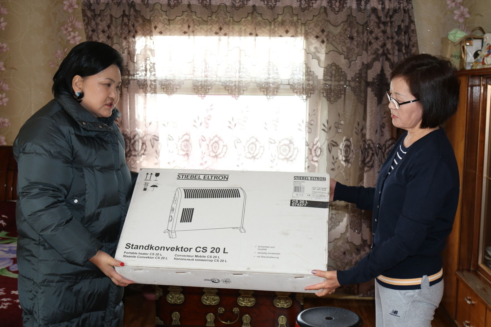 БОАЖ-ын сайд Д.Оюунхорол: Цахилгаан халаагуур, сайжруулсан түлшний дэмжлэг үзүүллээ