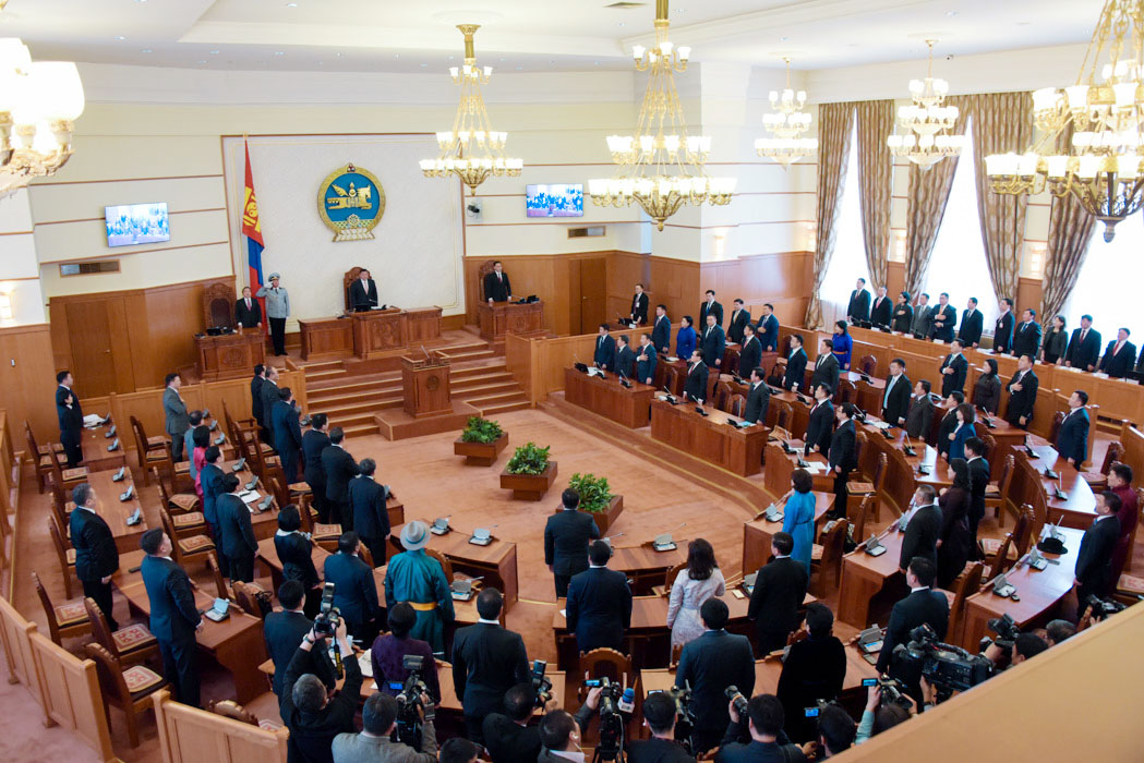 Намрын чуулганыг өнөөдөр завсарлуулна