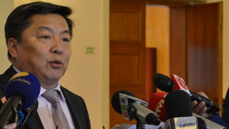 УИХ-ын гишүүн Д.Хаянхярваа Засгийн газрыг огцруулах саналаа өргөн барилаа