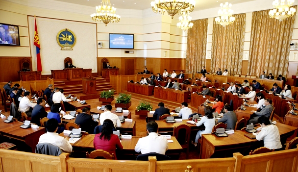 Нэр бүхий дөрвөн гишүүнийг түдгэлзүүлэх асуудлыг өнөөдөр үргэлжлүүлэн хэлэлцэнэ