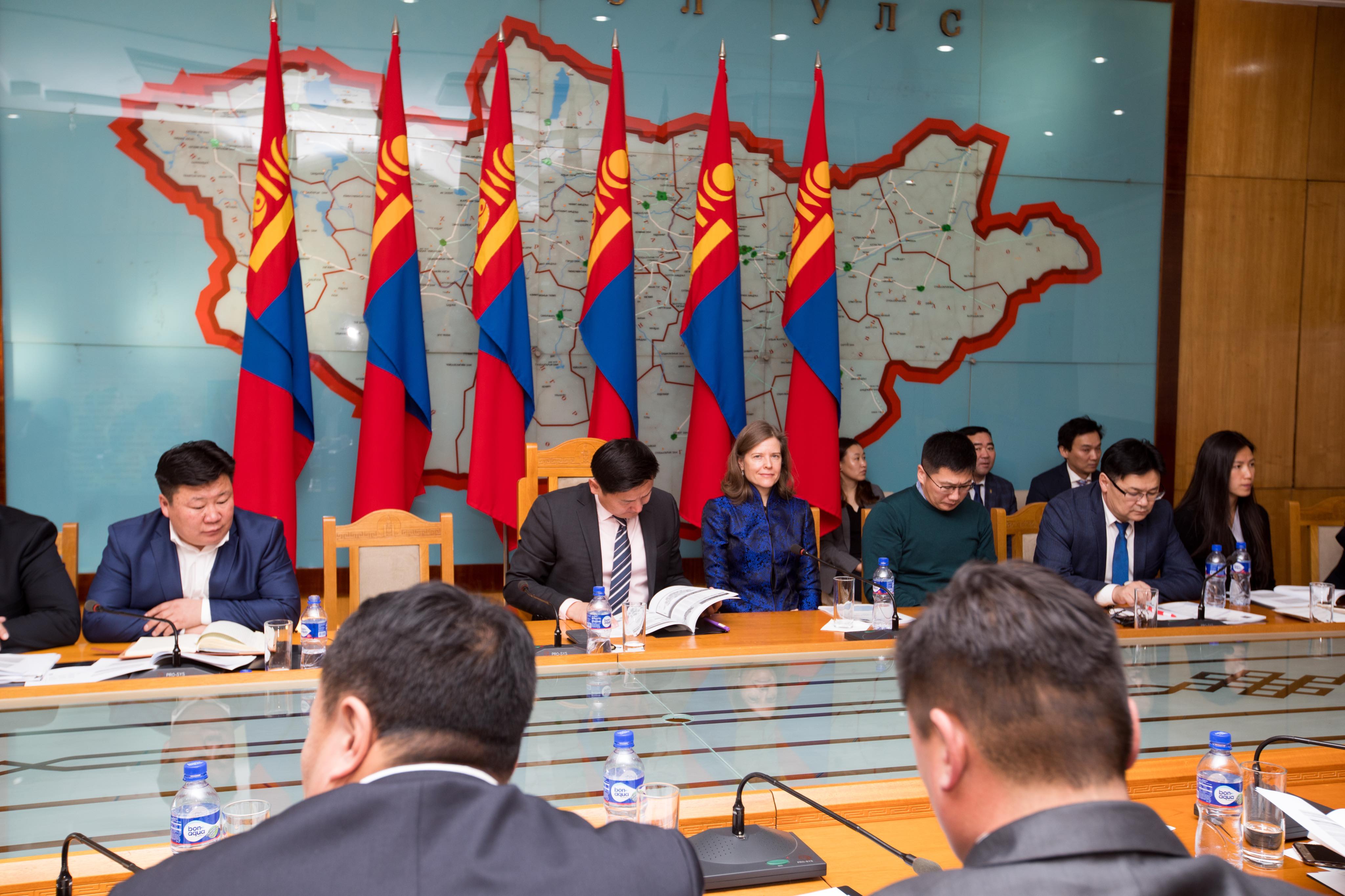 Баруун бүсийн хувийн хэвшлийг дэмжих стратегийг танилцуулав