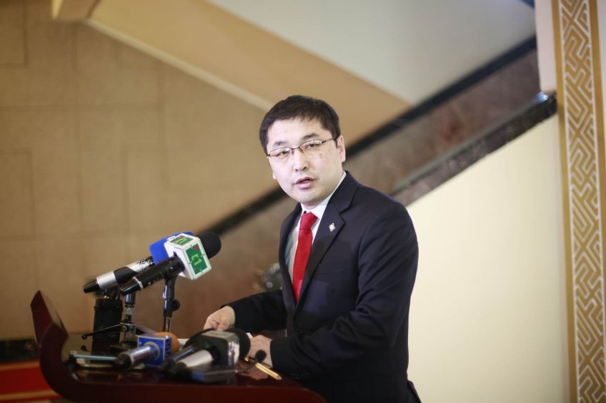 О.Баасанхүү Монголбанкны ерөнхийлөгч Н.Баяртсайханд шаардлага хүргүүлжээ