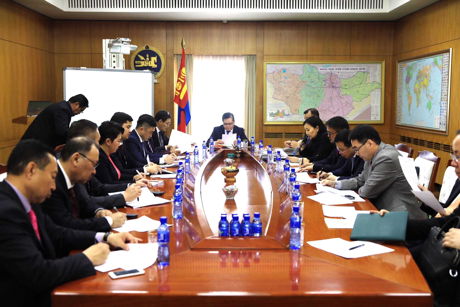 Баяр наадмын засвар, тохижилтын ажлыг ирэх сарын 1 гэхэд бүрэн дуусгахыг үүрэг болголоо