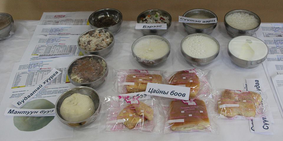 “Cургуулийн хоол үйлдвэрлэл, үйлчилгээний систем” хэлэлцүүлэг боллоо