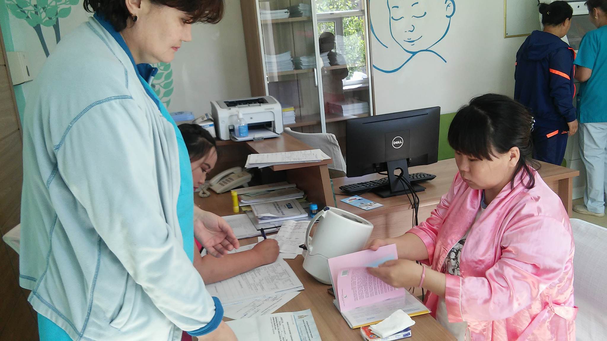 Жирэмсэн хүнд ямар ч эмнэлэг хүндрэлгүй үйлчлэх албан даалгавар гаргалаа