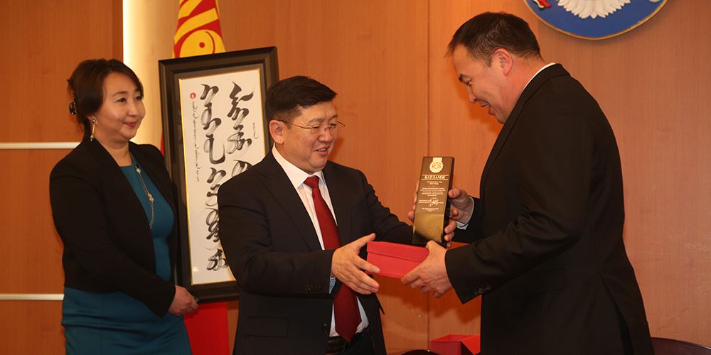 Хүүхэд, гэр бүлд ээлтэй байгууллагууд тодорлоо