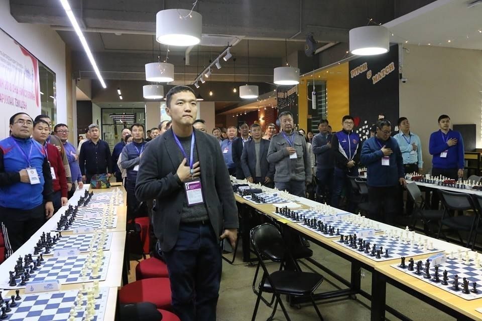 Шатар сонирхогчдын Нийслэлийн аваргыг шалгаруулжээ