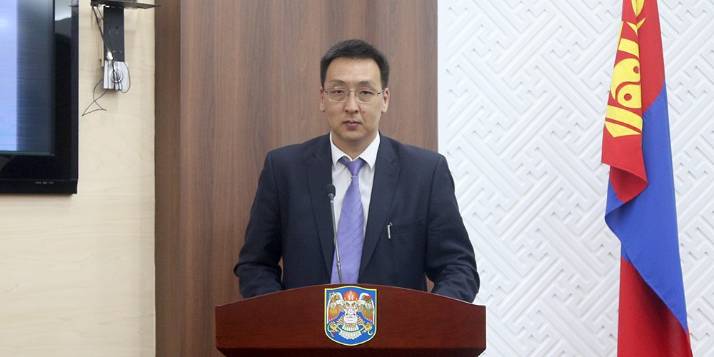 Баянзүрх дүүргийн Засаг даргын үүрэг гүйцэтгэгч Т.Баясах мэдээлэл хийв