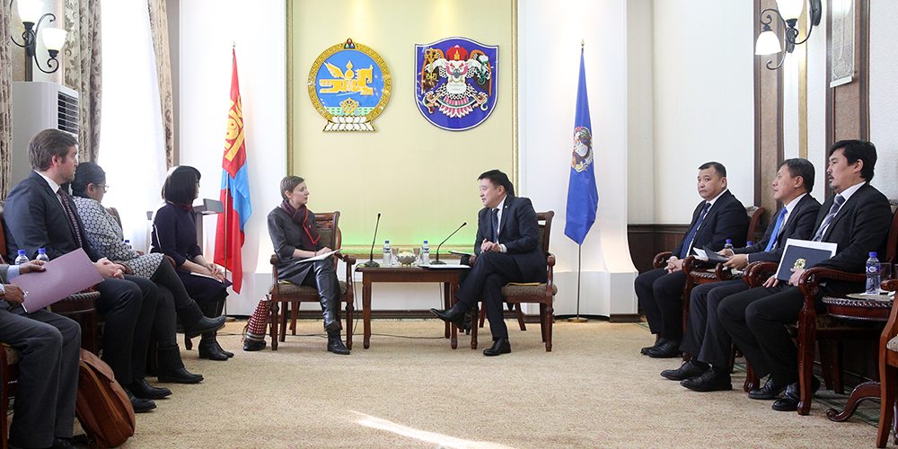 Энэтхэг Улсын Логин, Керела институтийн төлөөлөгчдийг хүлээн авч уулзлаа