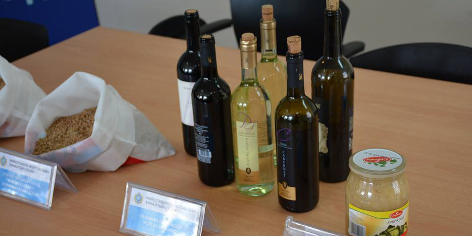 Гүний гаалийн хяналтын бүсээр оруулж ирсэн импортын бараа, бүтээгдэхүүнд хяналт шалгалт хийжээ