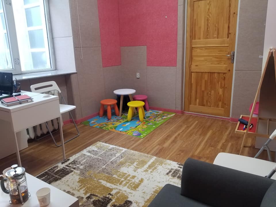 Нийслэлийн 5 сургууль сэтгэл зүйчийн өрөөтэй боллоо