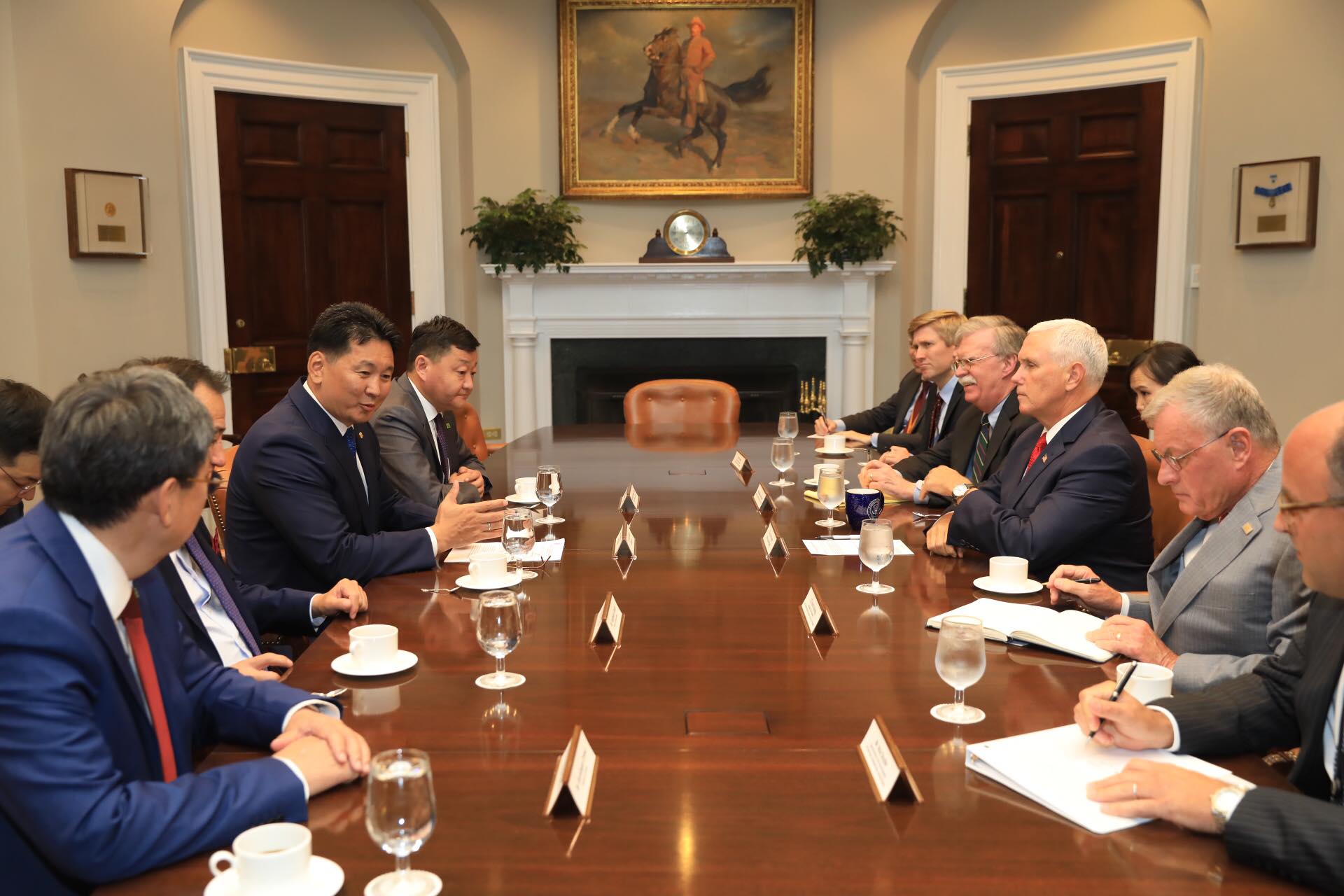 “Монгол, Америкийн эдийн засгийн өргөтгөсөн түншлэлийн тухай замын зураглал”-ыг тохиролцлоо