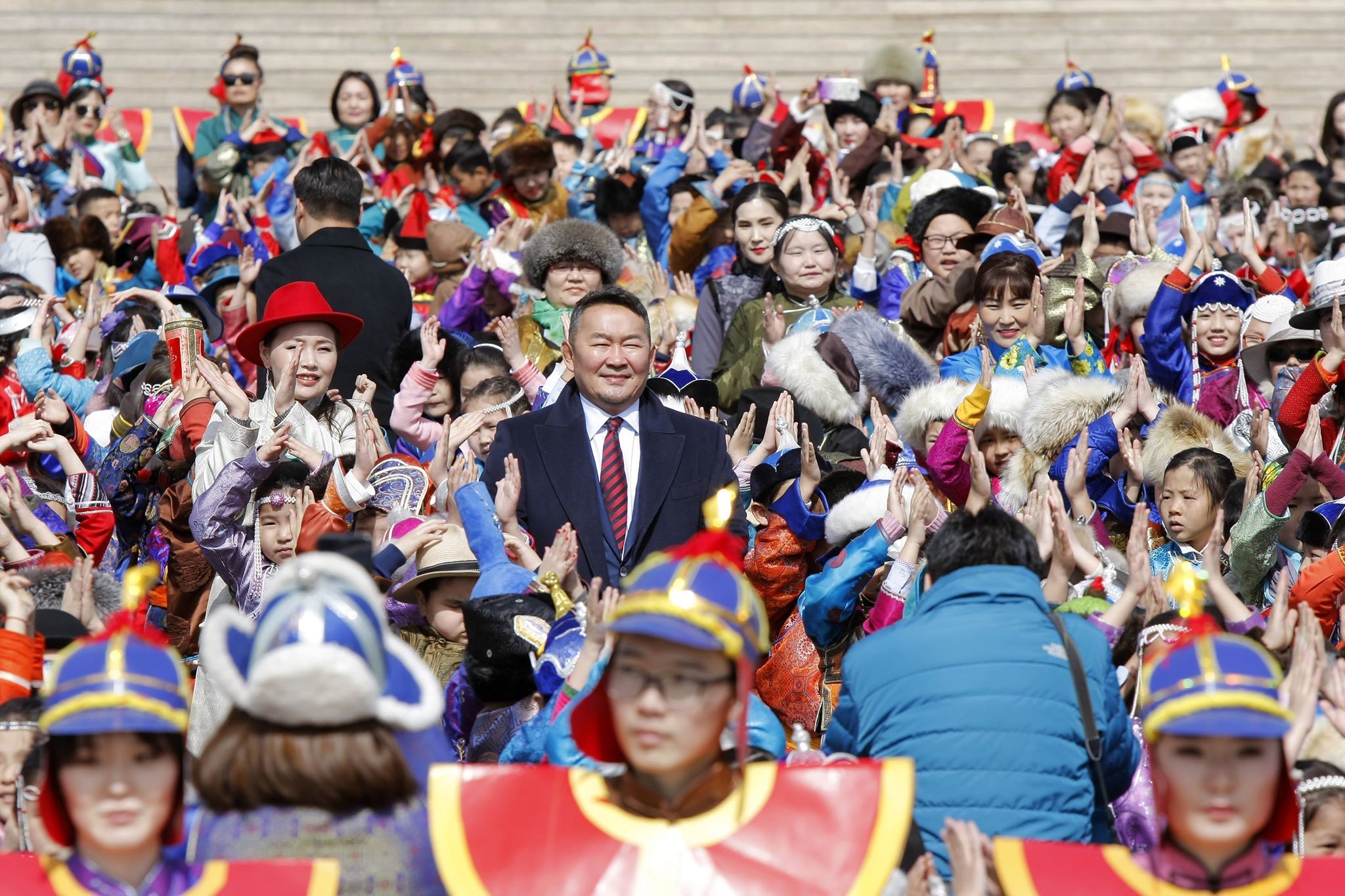  ОУ-ын хүүхдийн эрхийг хамгаалах өдрийг угтан “Ерөнхийлөгчид хүргэх миний үг” аяныг эхлүүллээ