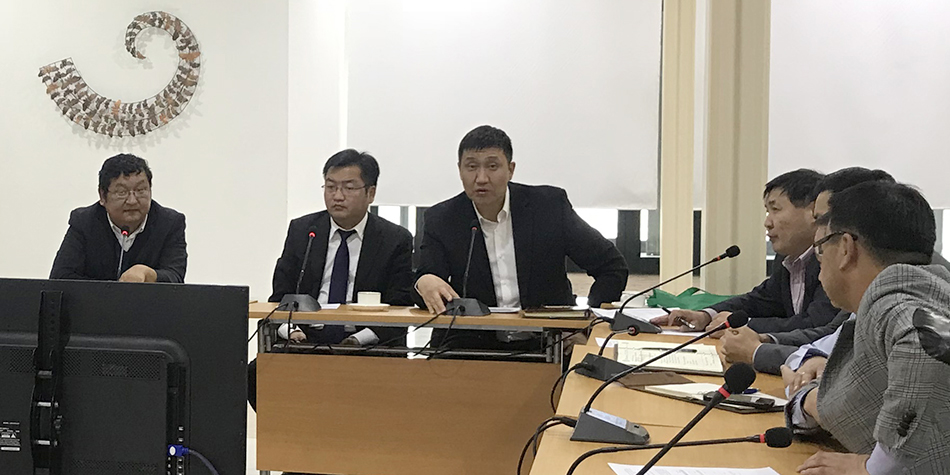 Төрийн үйлчилгээг цахимжуулах ажлын хэсэг хуралдлаа