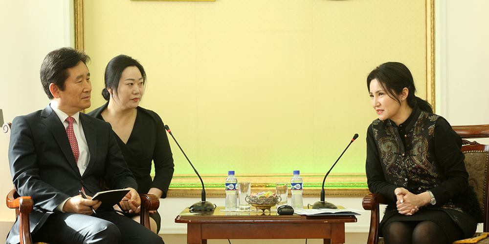 Сөүл хотод сувилахуйн чиглэлээр мэргэжилтнүүийг чадавхжуулна