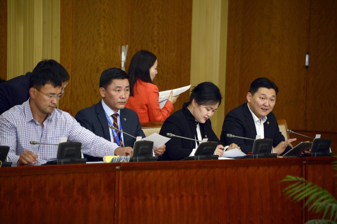 БОХХААБХ: Цаг агаарын гэнэтийн аюулаас хамгаалах бодлогын талаар Б.Батзориг сайд мэдээлэл хийлээ