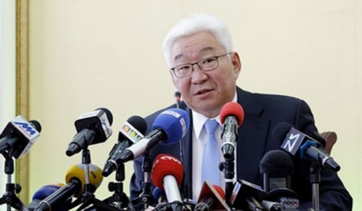 Шүүх бүрэлдэхүүнээс татгалзсан тул Э.Бат-Үүл нарт холбогдох хэргийн хуралдааныг хойшлууллаа