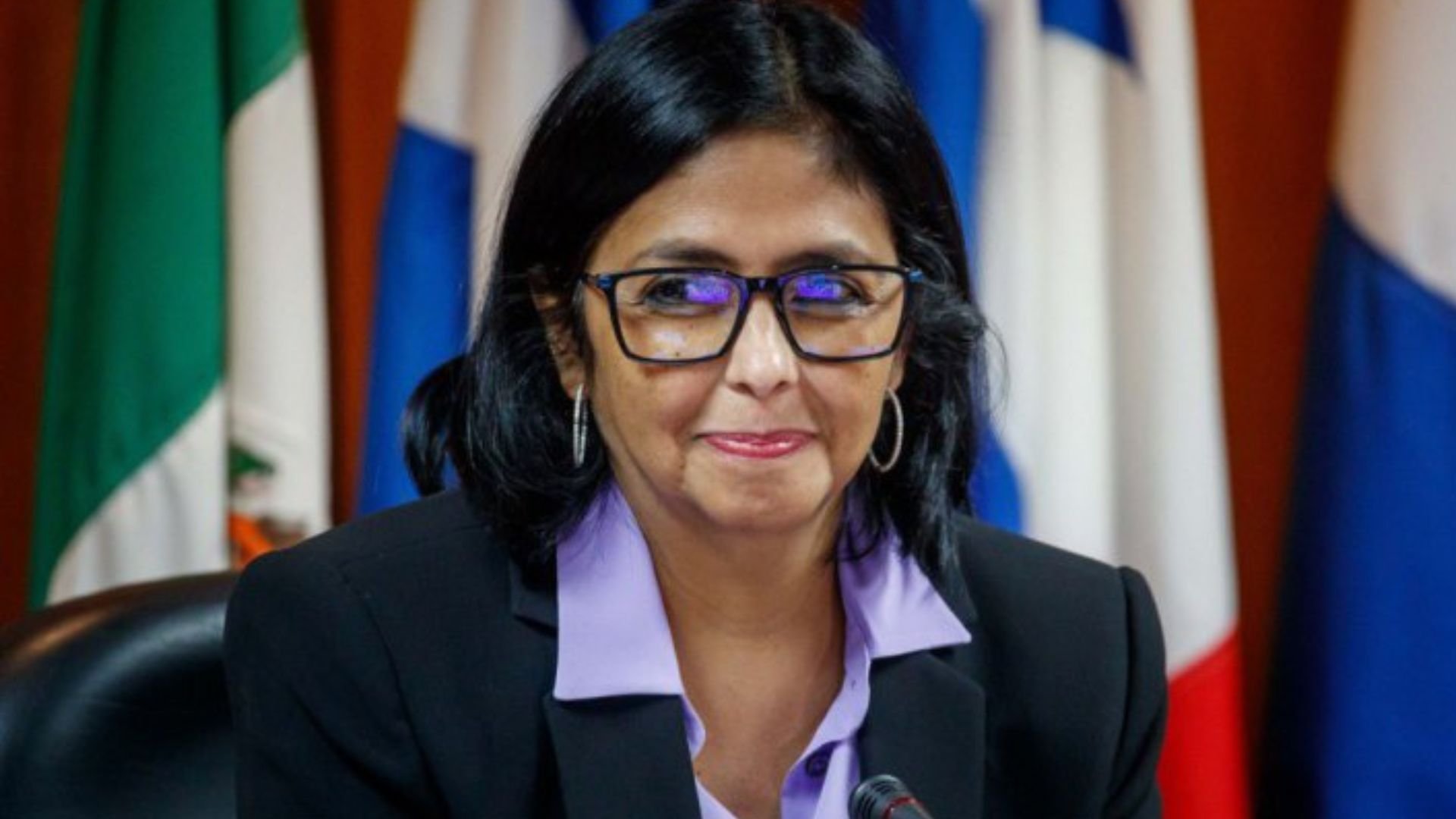 Венесуэлийн ерөнхийлөгчийн үүрэг гүйцэтгэгчээр Делси Родригес томилогджээ