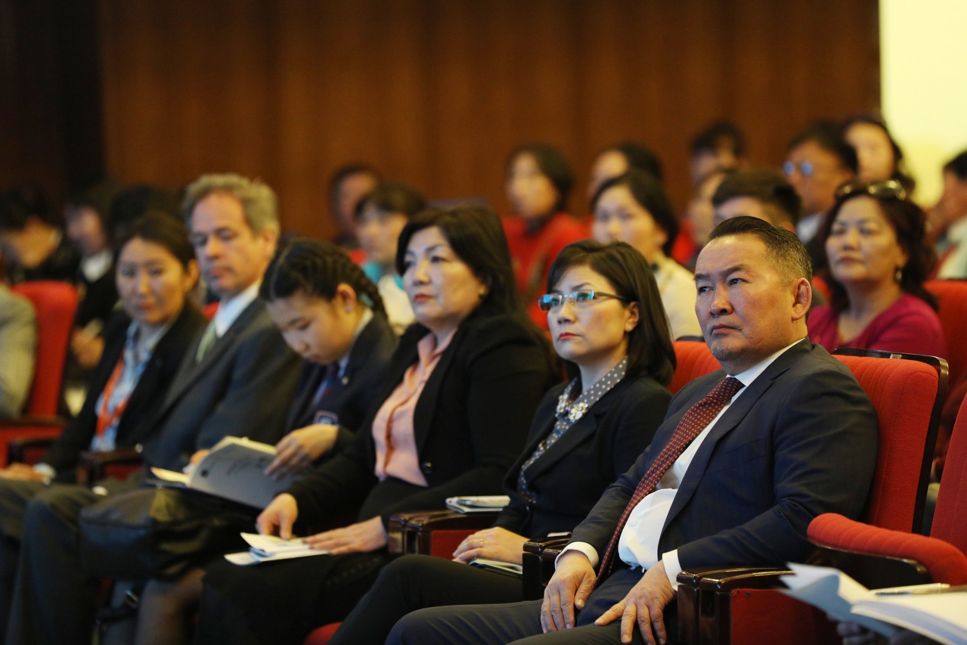  Ерөнхийлөгч Х.Баттулга “Гэр бүлийн үнэ цэн” зөвлөгөөнийг нээж үг хэллээ