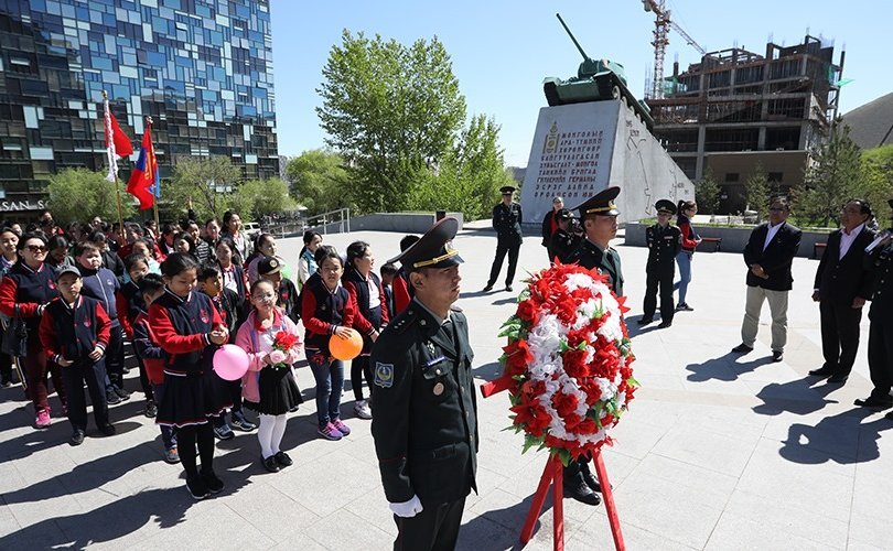 Сурагчдад Халх голын байлдааны үнэ цэнийг ойлгуулах Тойрон аялал зохион байгуулж байна