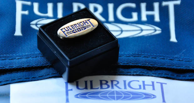 Фулбрайтын тэтгэлэгт хөтөлбөрт материалаа илгээгээрэй