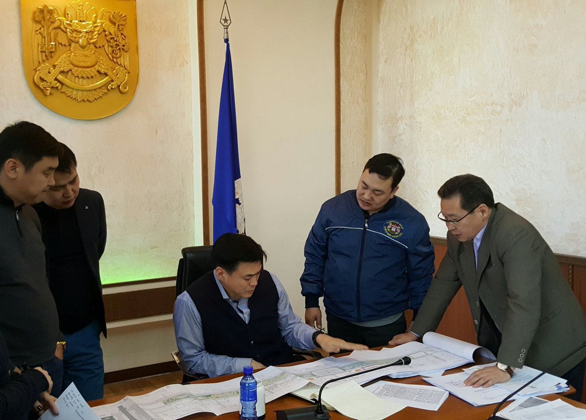Хотын захирагч С.Амарсайхан 5-р сард багтаан Нийслэлийн бүтээн байгуулалтын ажлыг дуусгахыг үүрэг болгов
