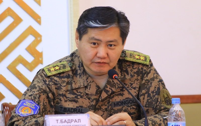 Т.Бадрал: Шаардлагатай бол орон нутаг руу чиглэсэн замыг хаана