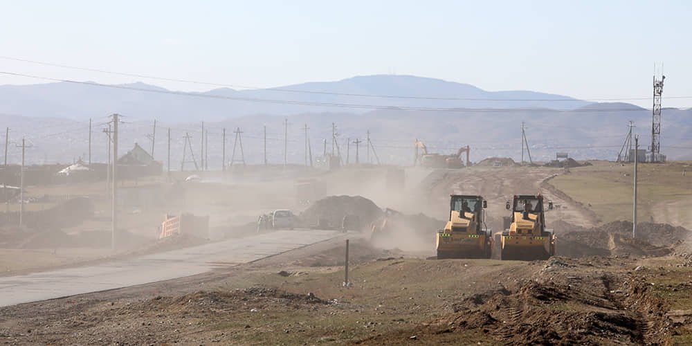 Налайхын замын бүтээн байгуулалтад усалгааны машин гаргуулахаар боллоо