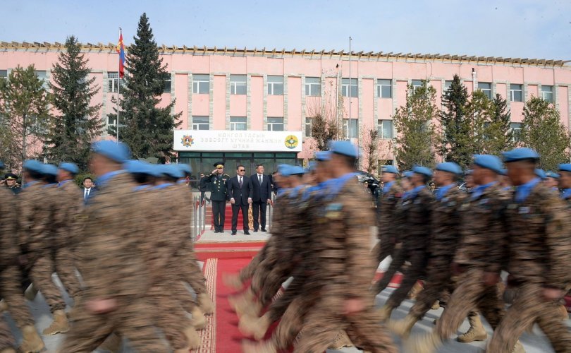 БНӨСУ-д үүрэг гүйцэтгэсэн бие бүрэлдэхүүнд Төрийн дээд одон, медаль гардууллаа