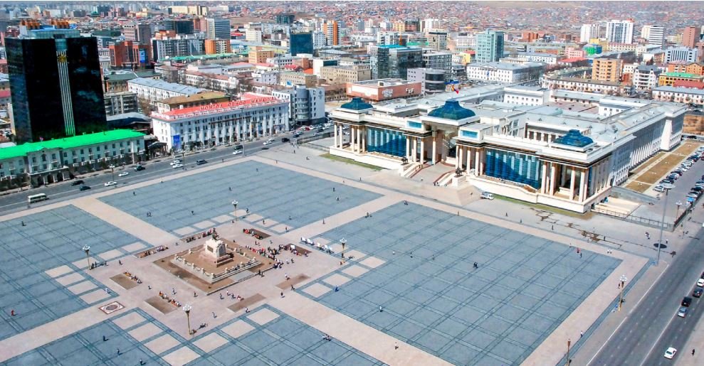 Сүхбаатарын талбайн урдах газрыг гурав хоногийн дотор чөлөөлөх МЭДЭГДЭЛ хүргүүлжээ