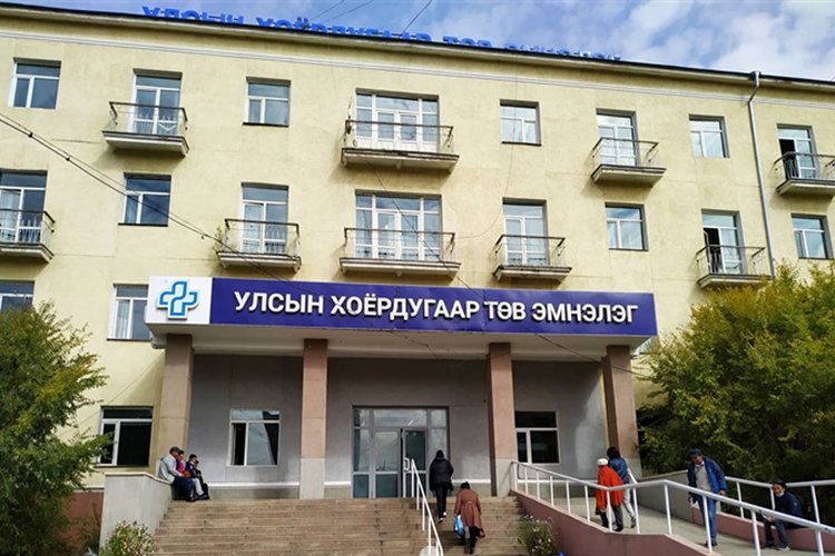 Хоёрдугаар эмнэлгийн цонхоор хүн унаж нас барсан хэрэг гарлаа