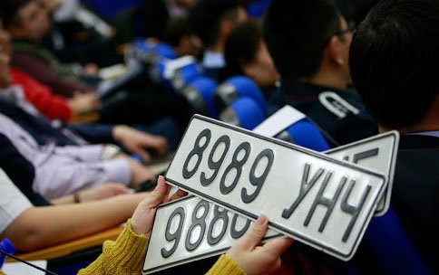 “Азын” дугаарын дуудлага худалдааны орлогыг Хүүхдийн төлөө санд төвлөрүүлэхээ больжээ