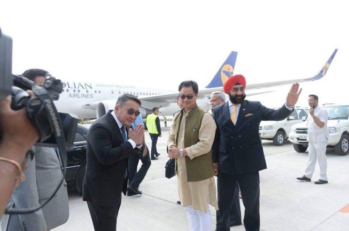 ЕРӨНХИЙЛӨГЧИЙН БОЙКОТООС эмээх шалтгаан буюу БУРХАНЧЛАЛААС АНГИД...!