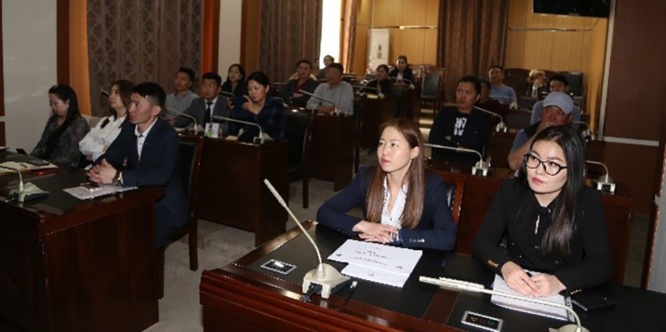 Сүхбаатар дүүргийн авто үйлчилгээ эрхлэгчдийг сургалтад хамрууллаа