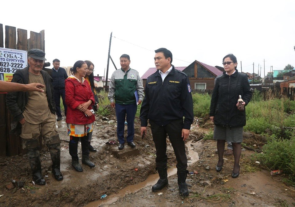 С.Амарсайхан: Нэг айлаас болж бүхэл бүтэн хотын ажил зогсож, хороогоороо усанд автдаг байж таарахгүй