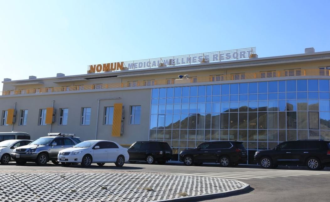 Эрүүл агаартай хосолсон усан эмчилгээ хийж үйлчилнэ