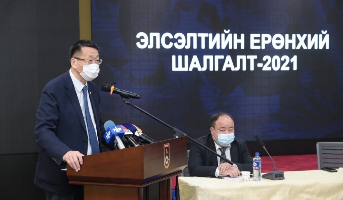 Л.Энх-Амгалан: ЭЕШ-ыг наймдугаар сар хүртэл хойшлууллаа