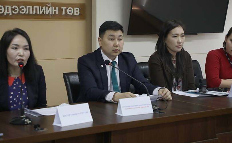 Ажлын байранд зуучлах өдөрлөг болно