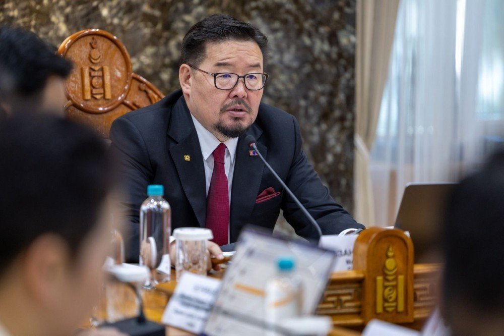 Г.Занданшатар 