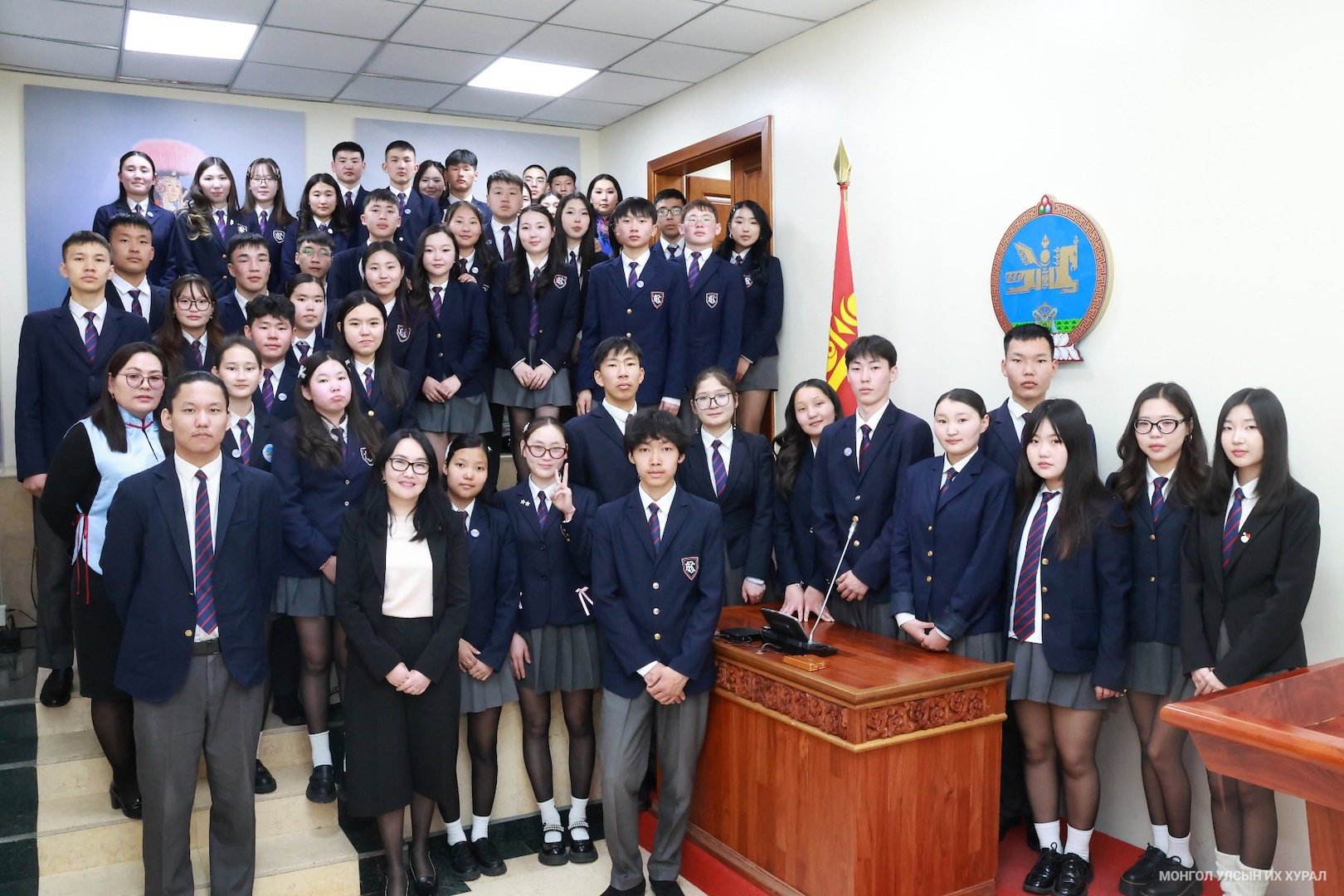 Дөрөвдүгээр сард 5356 иргэн Улсын Их Хурлын үйл ажиллагаа, Төрийн ордонтой танилцах аялалд оролцжээ