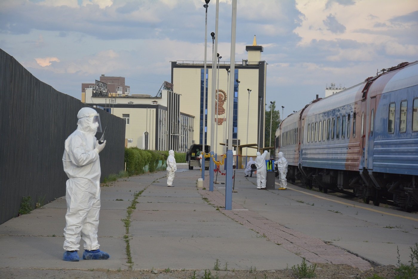 Б.Ууганбаяр: Улаан-Үдээс 160 орчим оюутан ОХУ-ын хил дээр ирсэн
