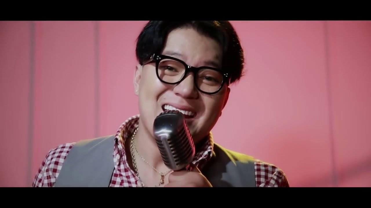 Дуучин Б.Амархүү бусдад хар тамхи худалдсан нь тогтоогджээ