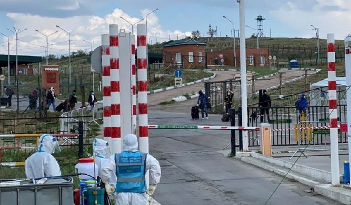 Алтанбулагийн боомтоор 96 иргэнийг нэвтрүүллээ
