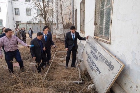 У.Хүрэлсүх: Байгалийн түүхийн музейн энэ газарт өөр музей байгуулахаар судалж байгаа
