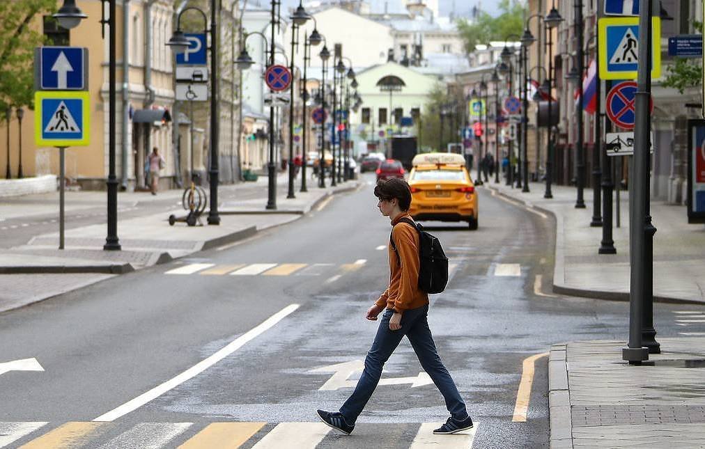 Өрнөдийн компаниуд ОХУ-ын зах зээлийг орхин гарсны улмаас 600 мянган хүн ажлын байраа алдаж болзошгүй байна