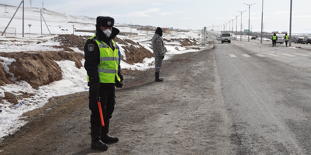 Зайлшгүй шаардлагаар Нийслэлээс гарах ачаа тээвэрлэгчид болон иргэд зорьж буй аймгаасаа тусгай зөвшөөрөл авах ёстой