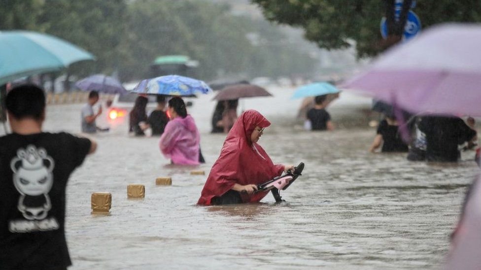 БНХАУ-ын Гуандун мужид үргэлжилсэн аадар бороо орсны улмаас олон сая хүн үерийн гамшигт өртөх эрсдэлтэй байна